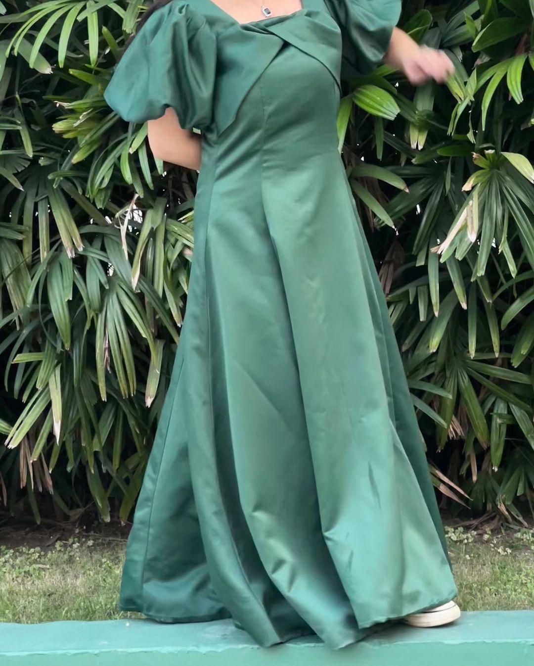 Elegance and Grace Emerald A-line Puff Sleeve Gown